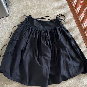 Ella Mae Twisting Vines Skirt in charcoal